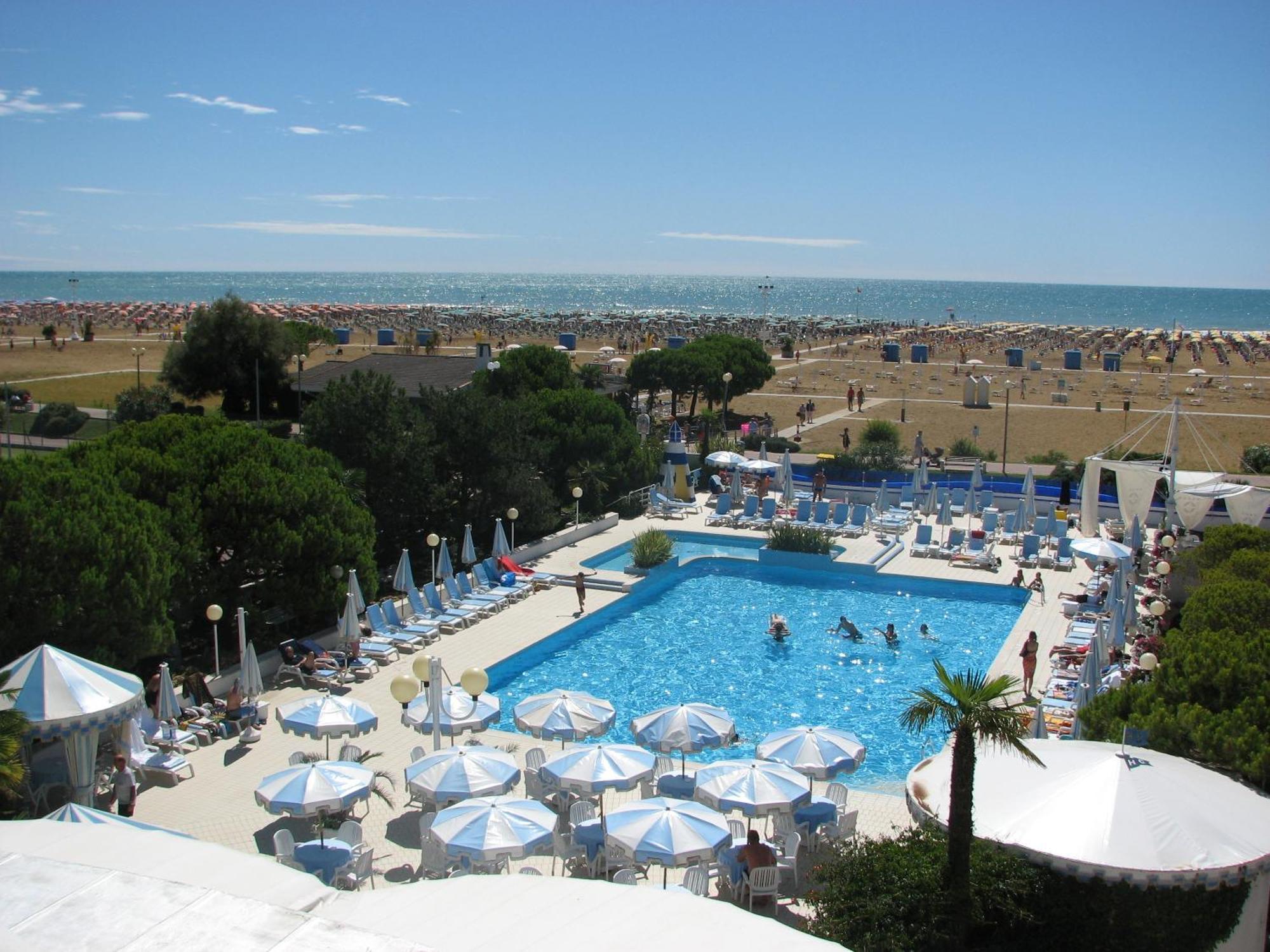 Hotel Corallo Bibione Esterno foto