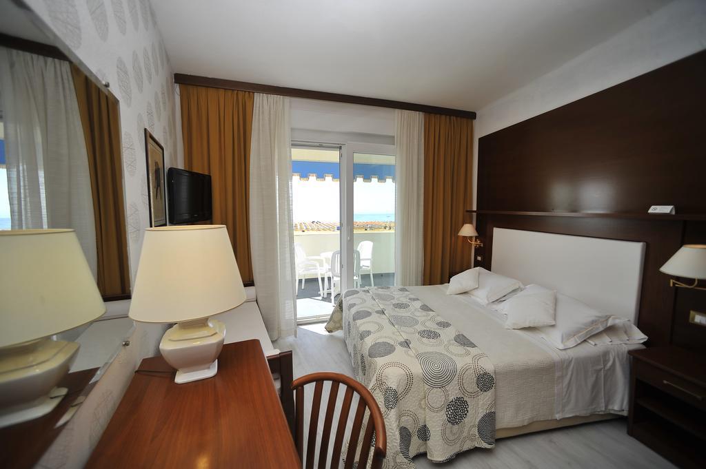 Hotel Corallo Bibione Esterno foto