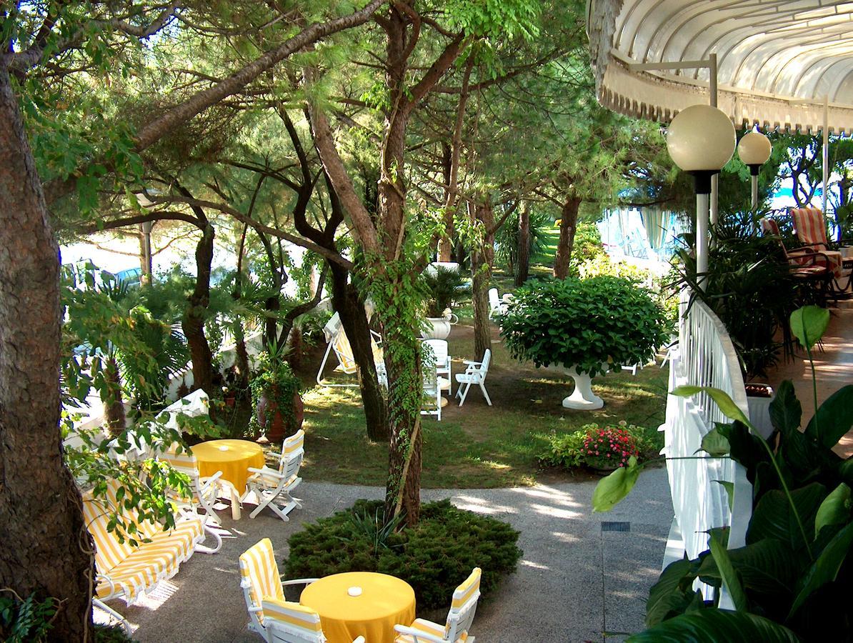 Hotel Corallo Bibione Esterno foto