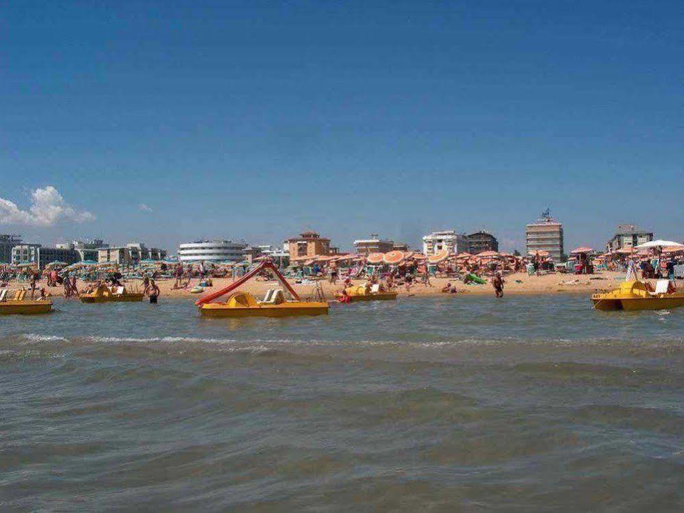 Hotel Corallo Bibione Esterno foto